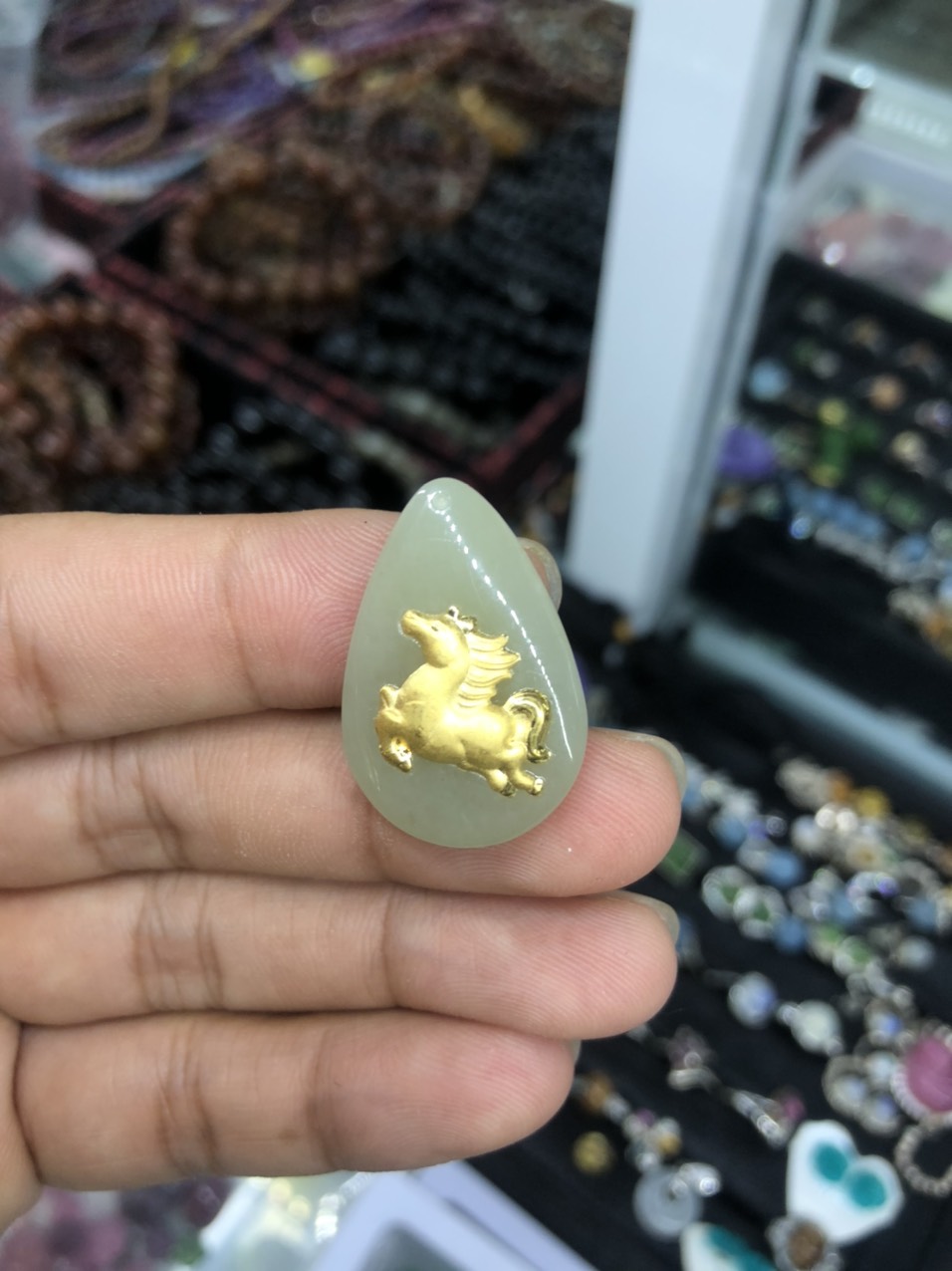 Mặt dây chuyền 12 con giáp phong thủy đá ngọc phỉ thúy