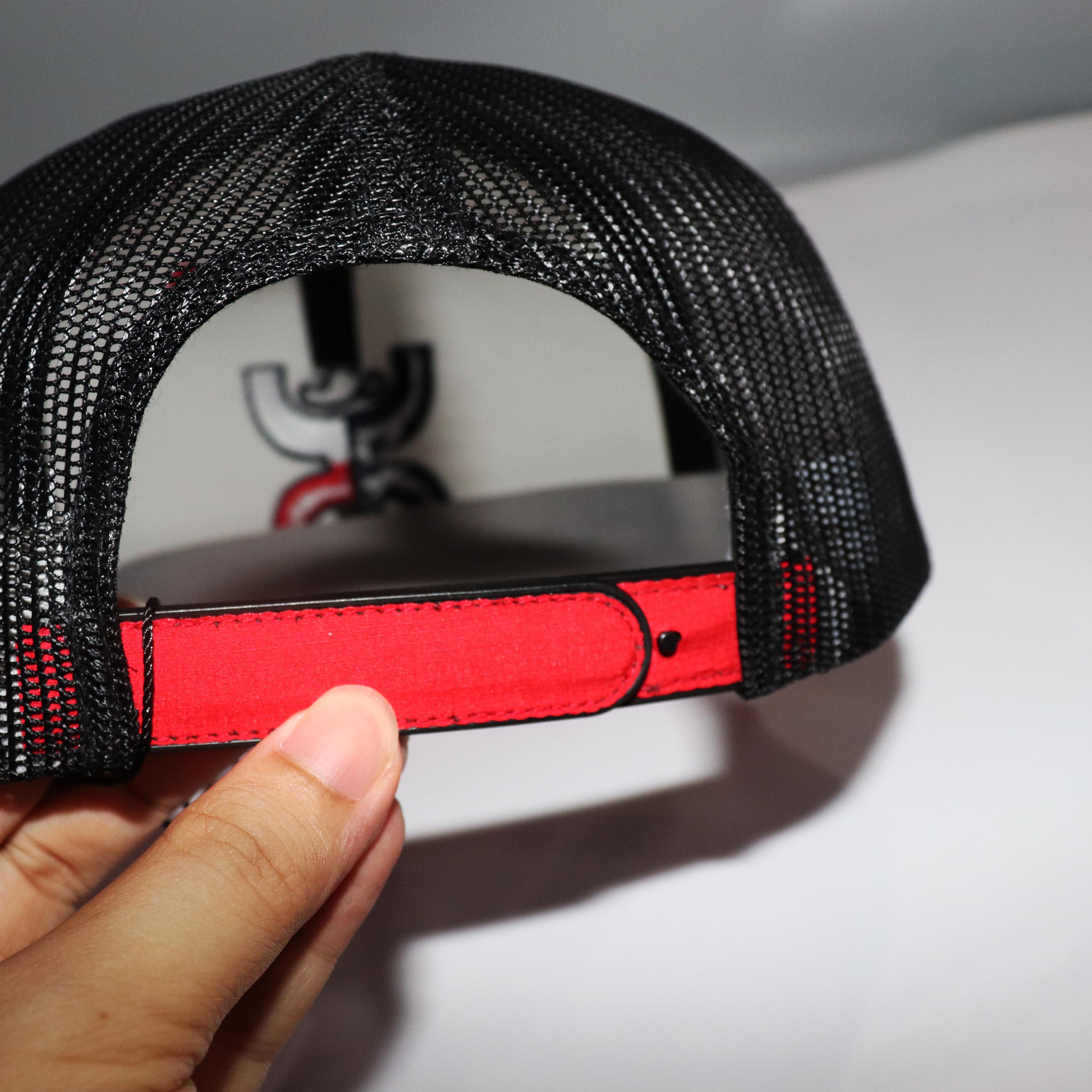 Nón Snapback NHS Cao Bồi Lưới Trắng Kết Đỏ CB001.