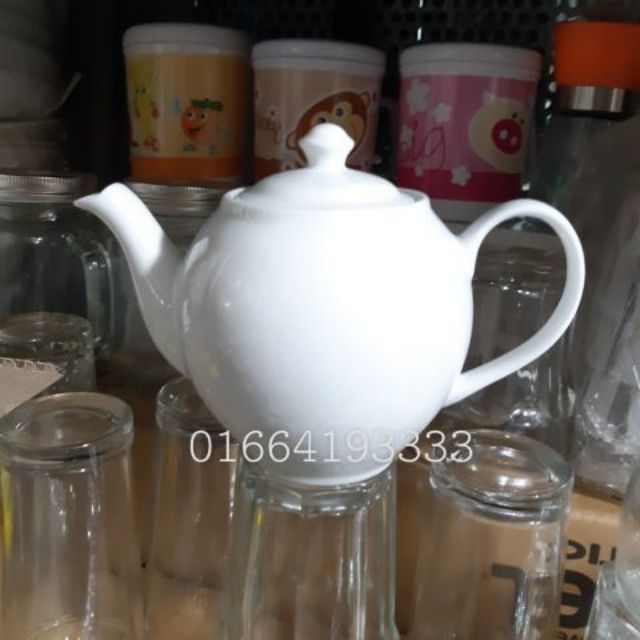 Ấm trà sứ trắng Bát Tràng dáng quả hồng