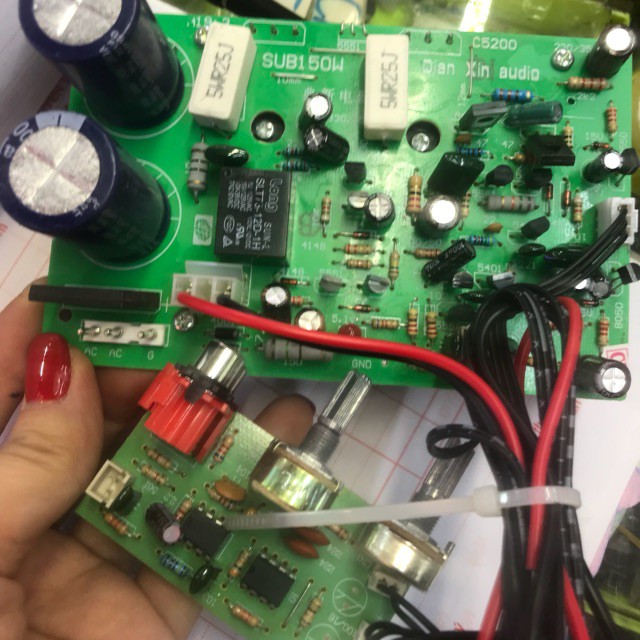 Hot-mạch sub ampli 150w