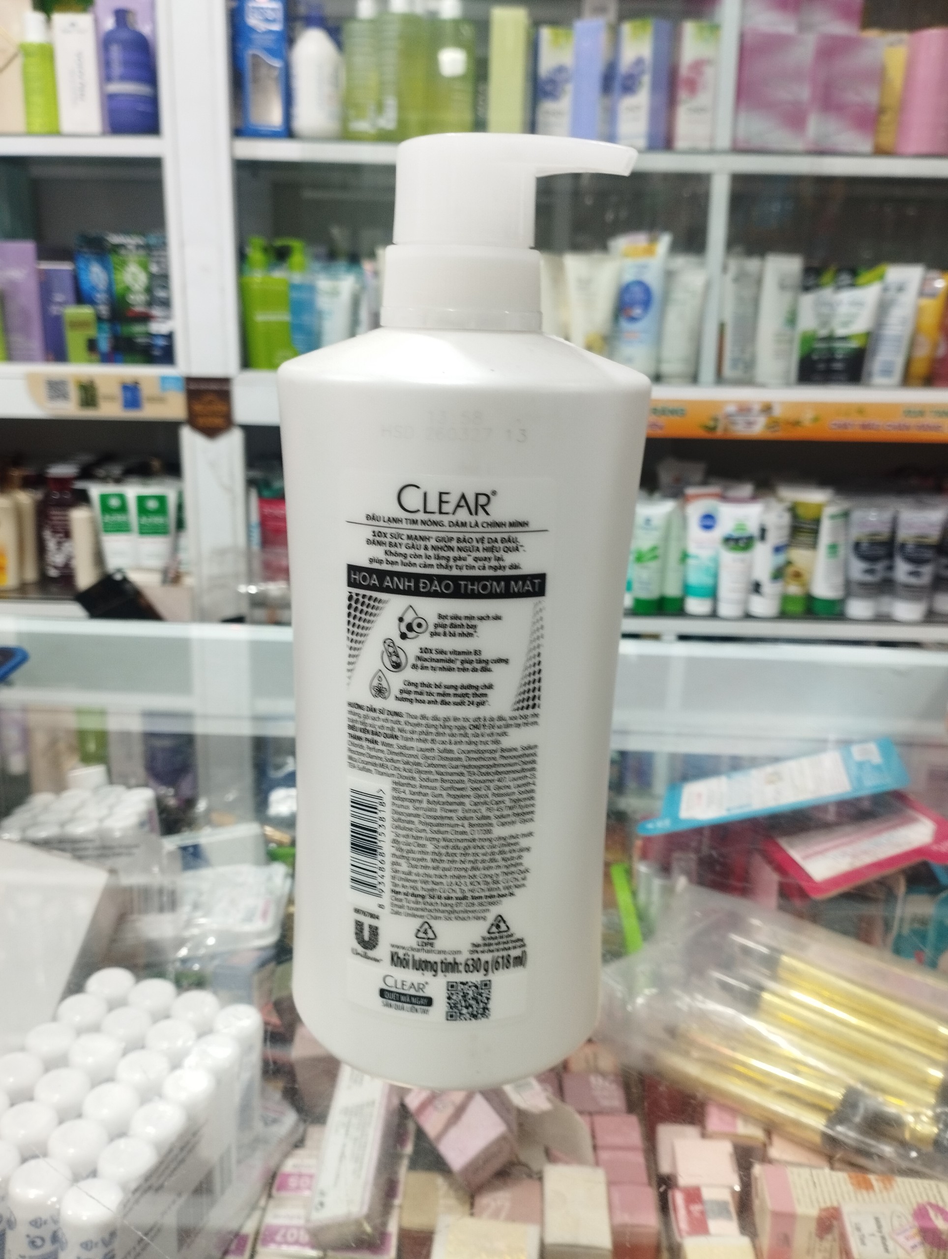Dầu gội Clear hoa anh đào chai 630gr