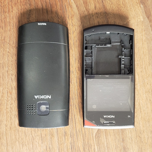 Vỏ Nokia X2-01 có sườn - không phím