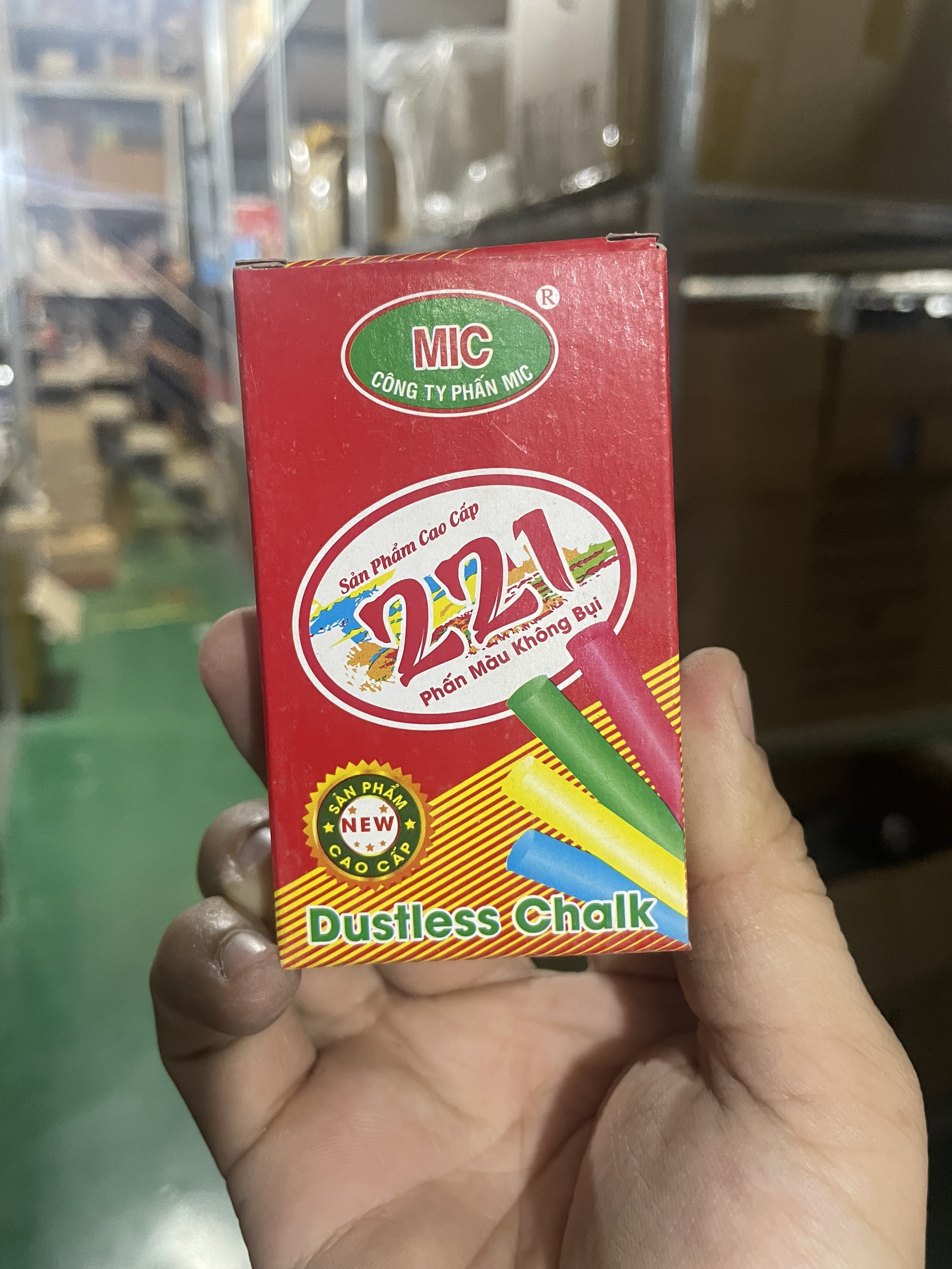 Combo 10 Hộp Phấn Viết Bảng Không Bụi MIC 221 (Phấn Trắng/Phấn Màu)