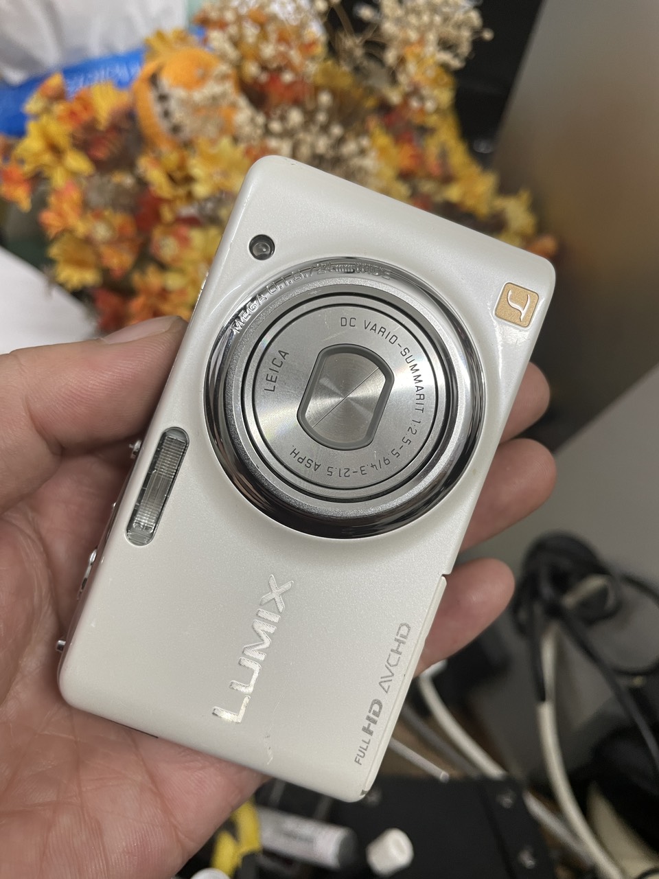 Máy ảnh Lumix DMC FX77 màn hình cảm ứng