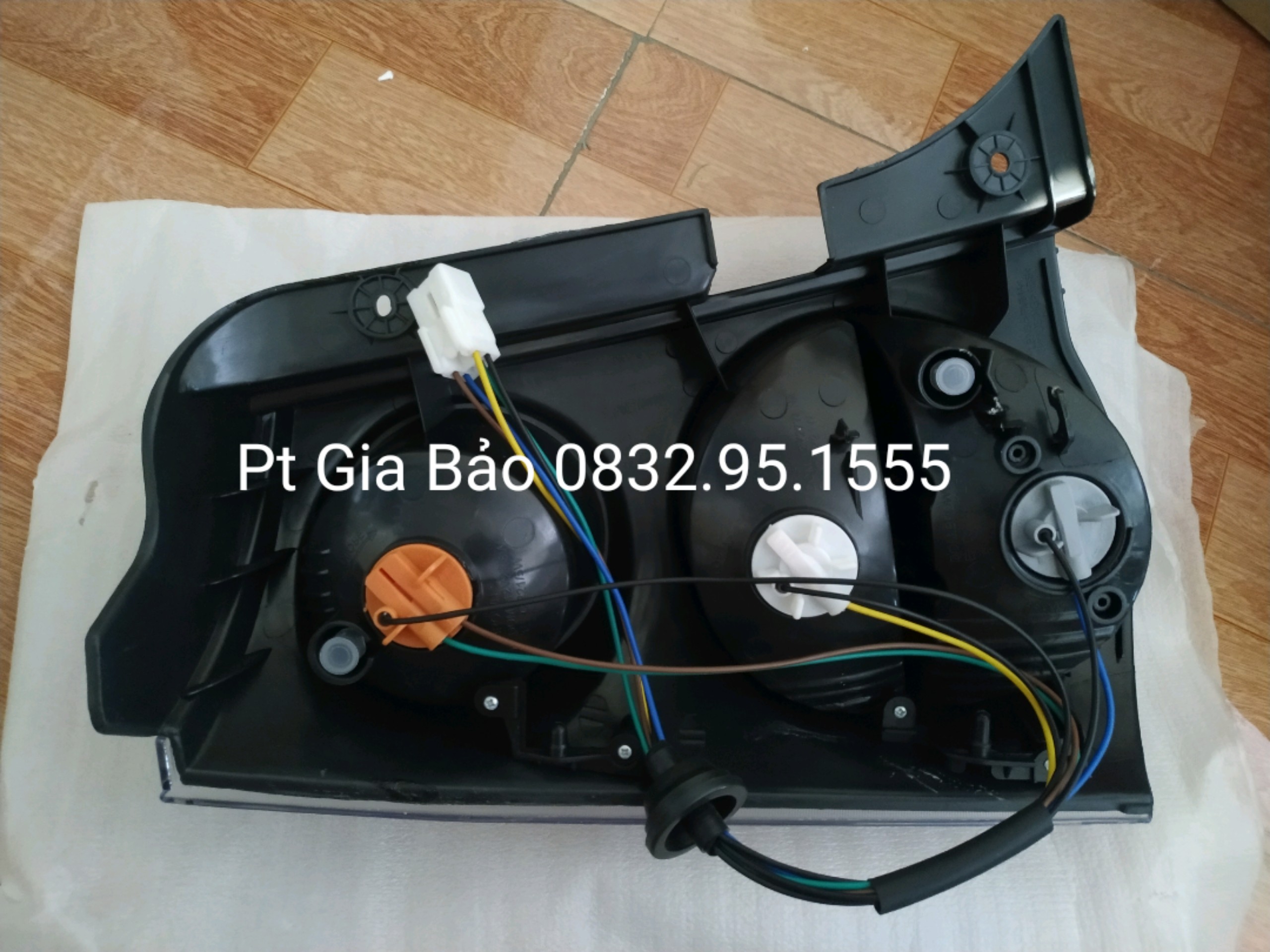 đèn hậu Morning 08 - 11 ( đèn viền đen )