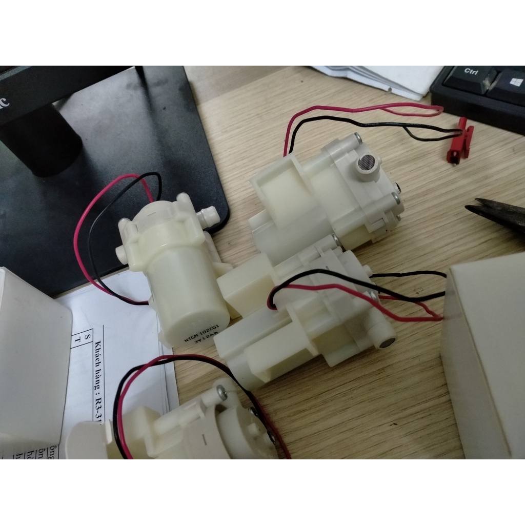 Bơm Nước Làm Đá 12v Tủ Lạnh Hitachi