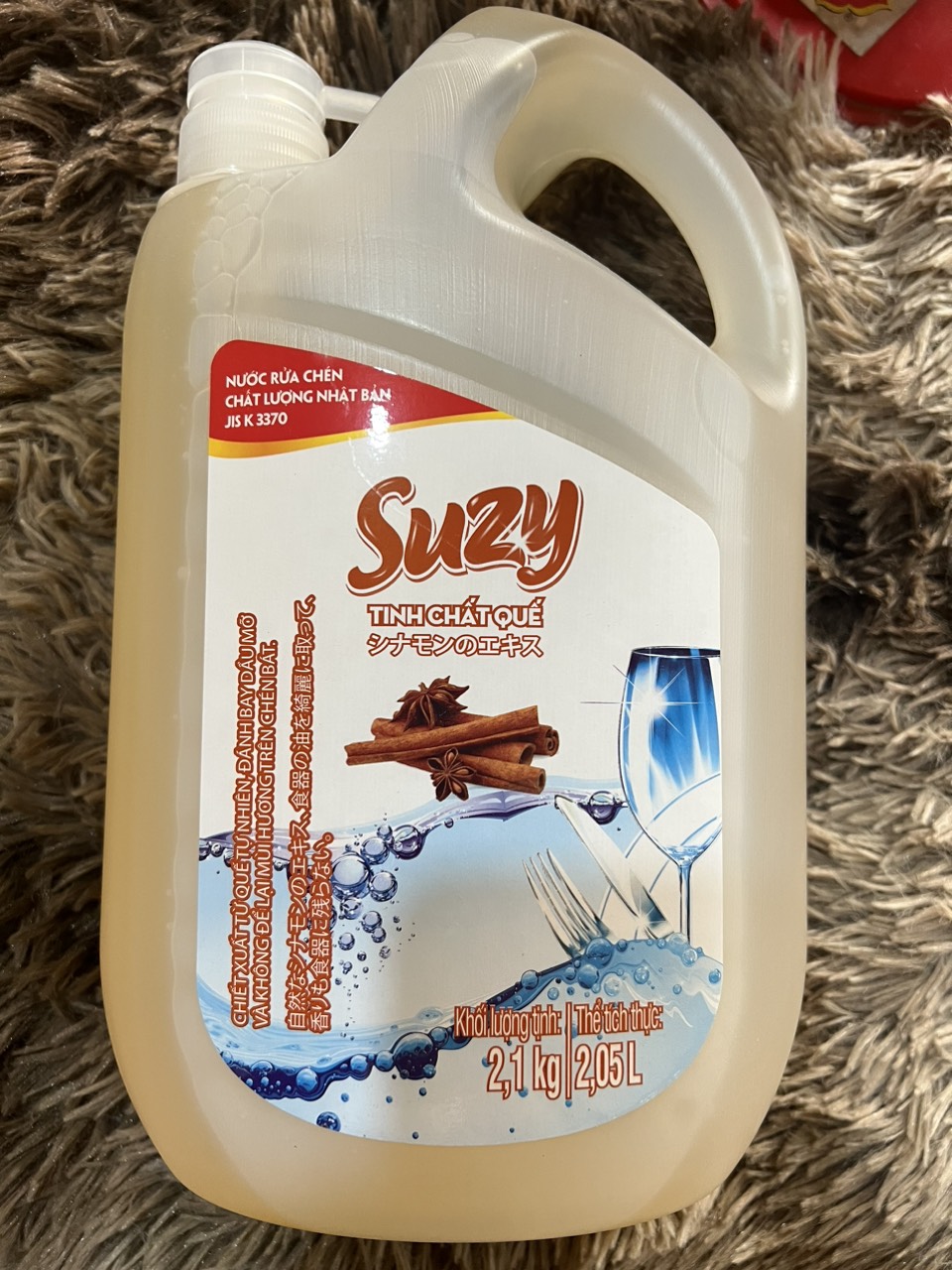 nước rửa bát quế suzy