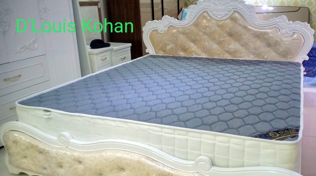 ĐỆM LÒ XO TÚI CUỘN D'LOUIS KOHAN