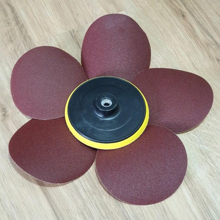 Bộ Phớt (đế) Mài Nhựa Với 5 Miếng Giấy Nhám Tròn 125mm( Cốt 10 ly)