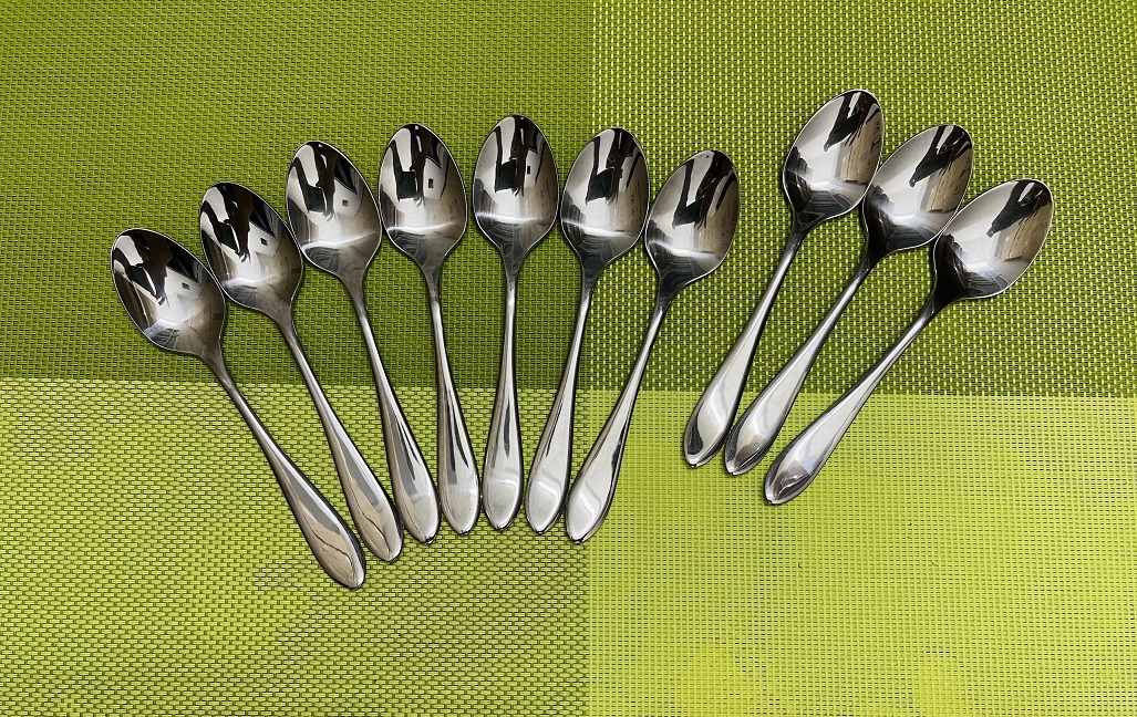Sét 10 Muỗng Cafe Inox Cán Nhọn [ Kích Thước : 3cm x 13.6cm ]