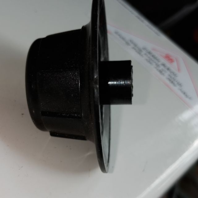 Núm ham cánh quạt mitsubishi đòi cũ