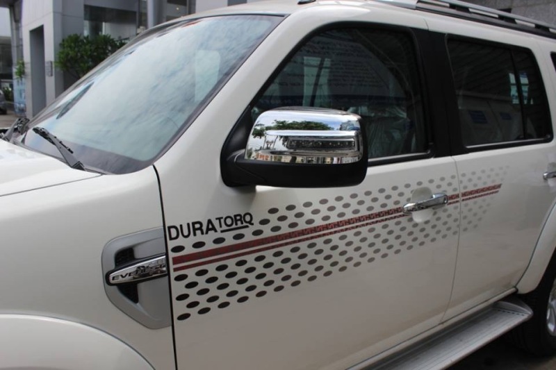 Tem dán sườn xe ford everest chấm bi. Kèm hình thật