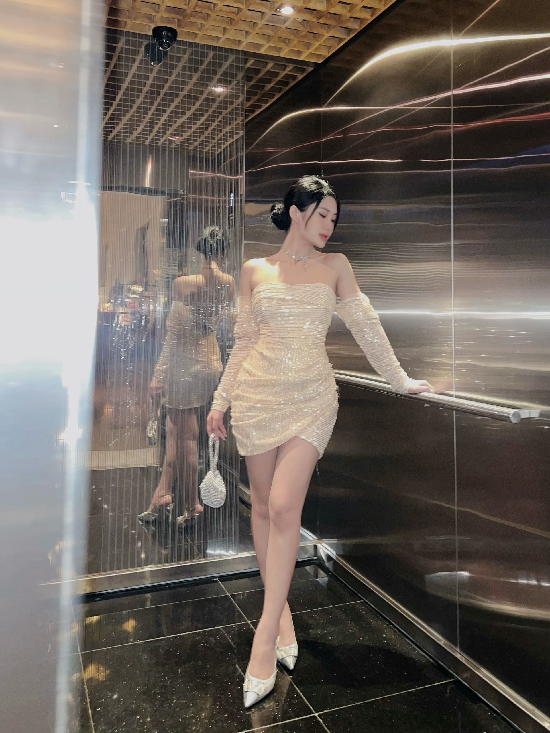 [Hàng thiết kế] Đầm trễ vai kim sa cao cấp