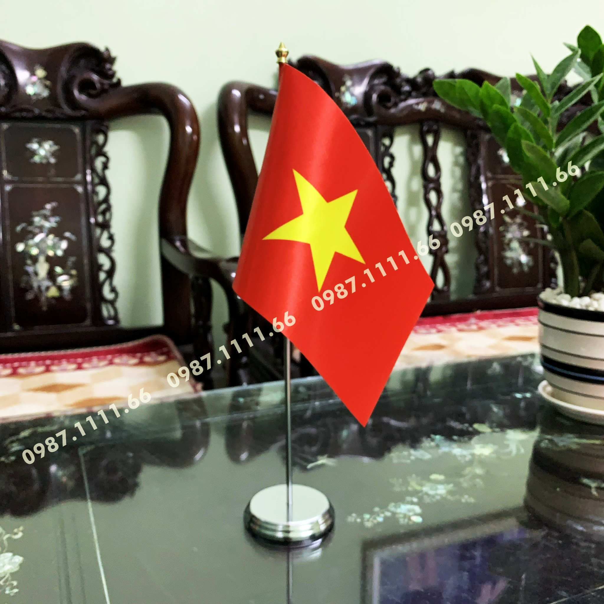 Cờ Để Bàn Việt Nam Đế Inox