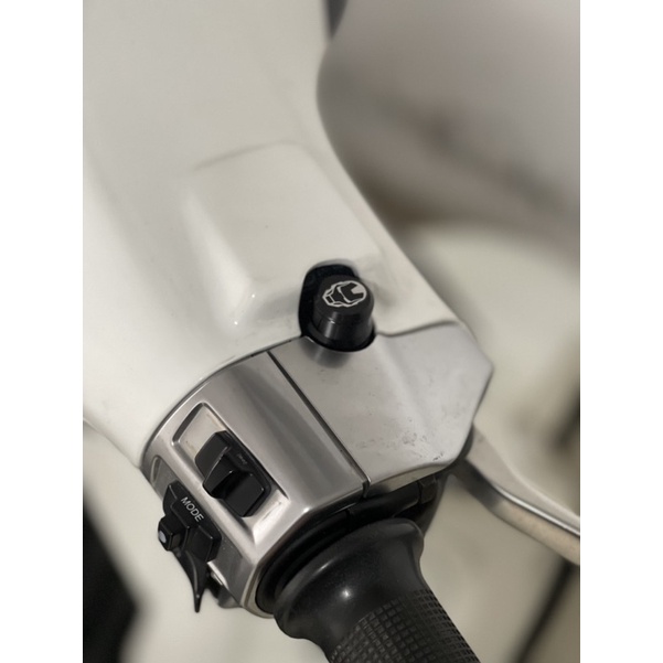 Ốc chân kính vespa