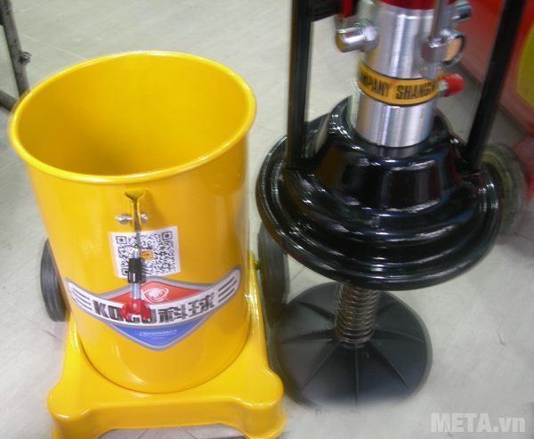Máy bơm mỡ khí nén Kocu GZ8 loại12l