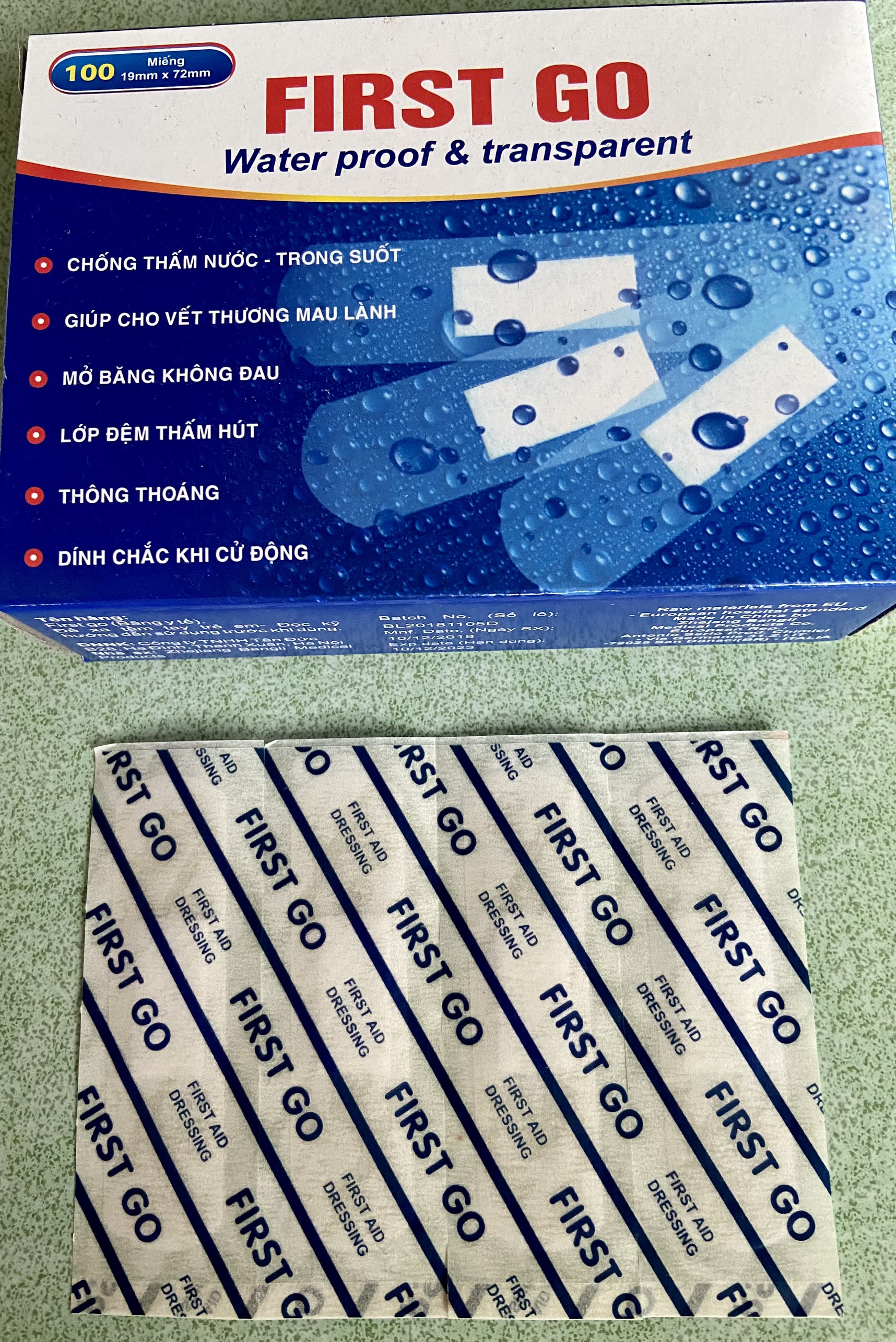 [ CHÍNH HÃNG ] Băng cá nhân trong suốt FIRST GO - Kháng Nước ( Hộp 100 miếng )