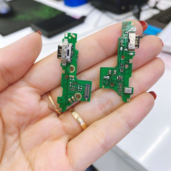Cụm sạc nokia 8.1 plus