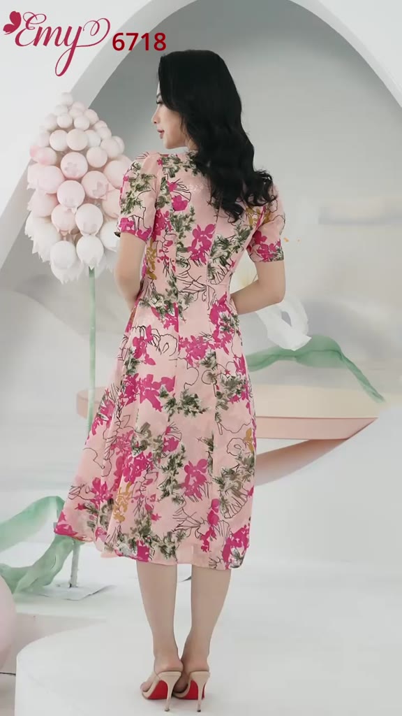Đầm EMY EM6718 Xoè Midi Nền Hồng