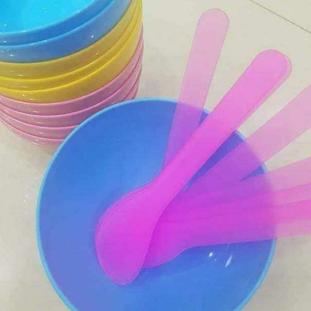 Thìa Nhựa Đắp Mặt Nạ Dùng Trong Spa