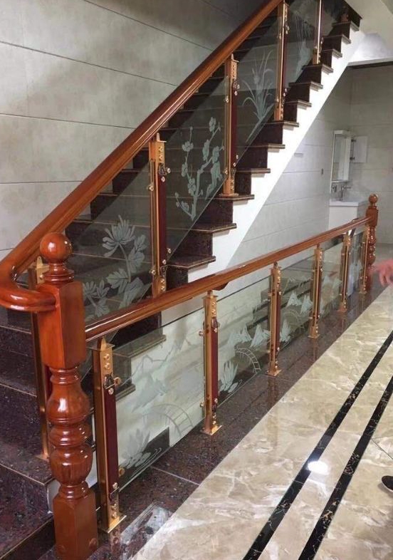 Trụ bắt kính cầu thang Hợp kim..