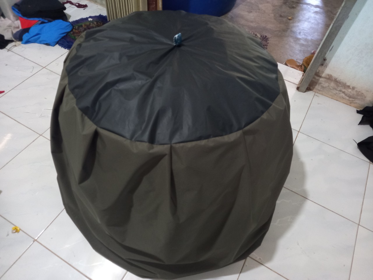 Mùng chống mưa đủ kích cở cho gà: