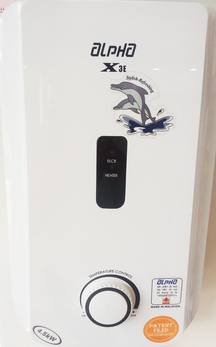 Máy tắm nước nóng nhập khẩu malaysia Alpha X3E