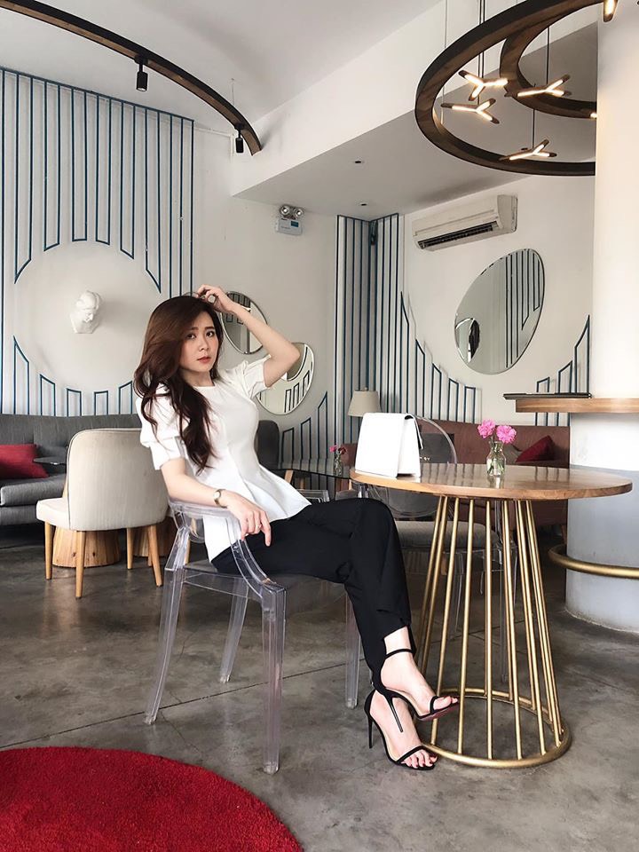 [HCM]Áo Công Sở Tay Phồng Xếp Ly Eo Peplum (Hàng Cao Cấp)