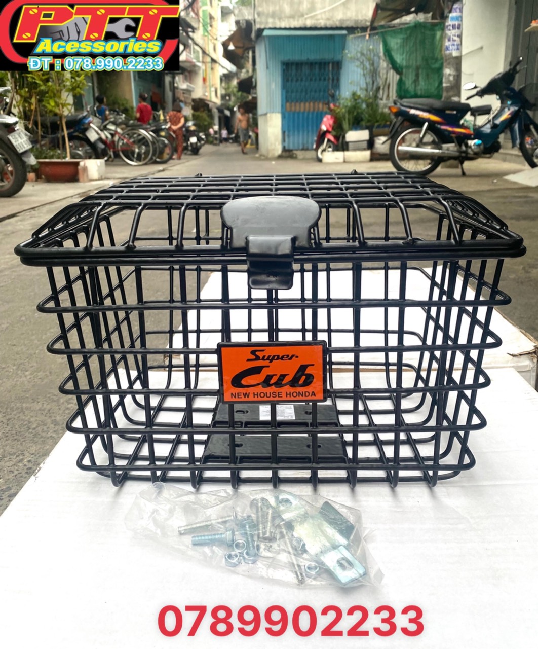 RỔ TRƯỚC XE CUB CÓ NẮP ( ĐẶC BIỆT )