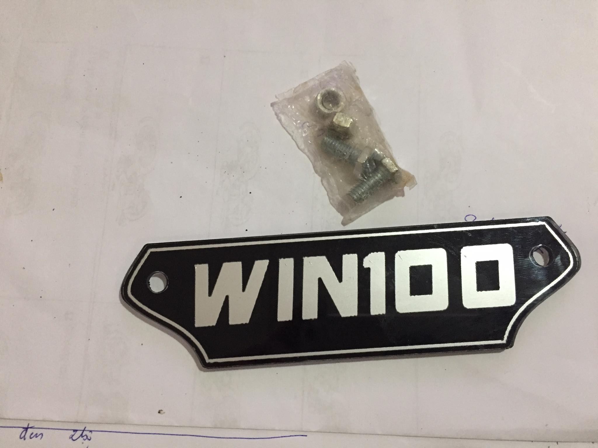 logo chử win 100 cho xe win