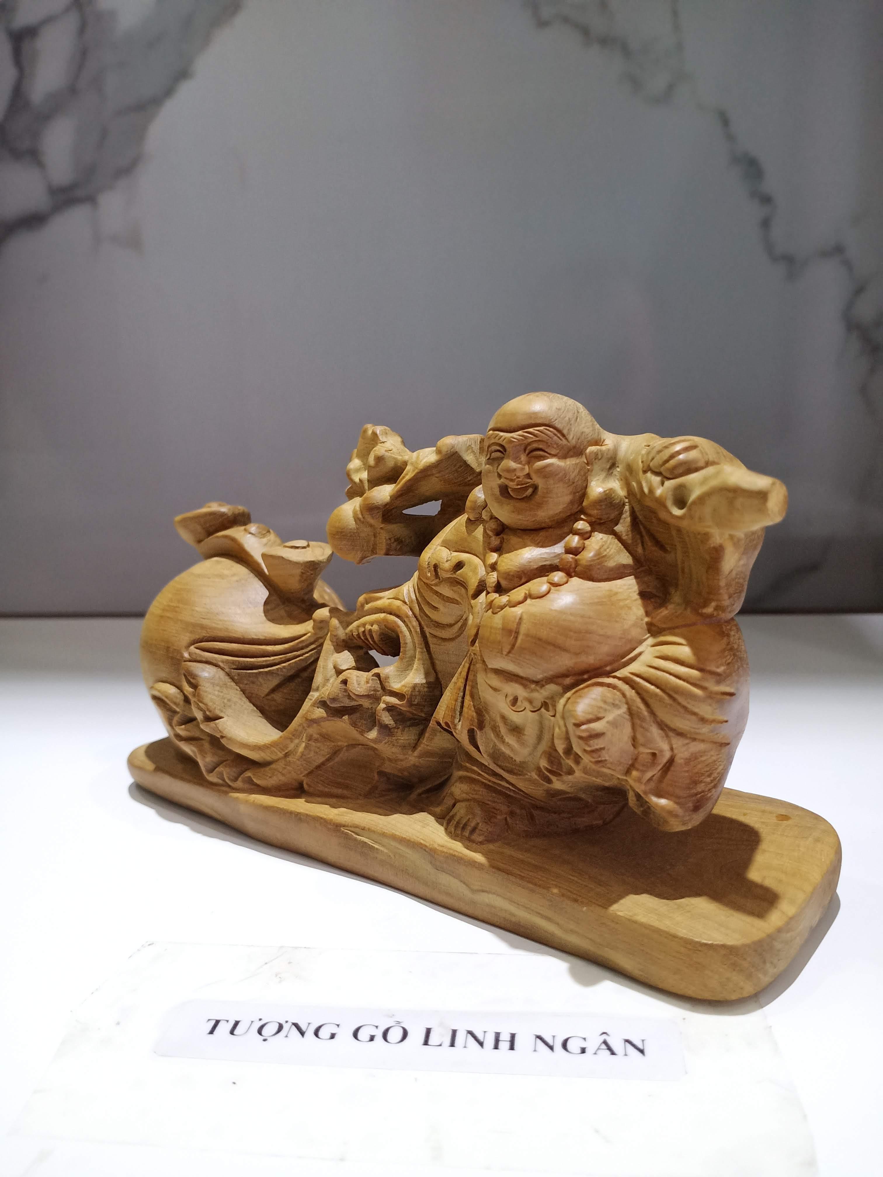 Tượng phật di lặc