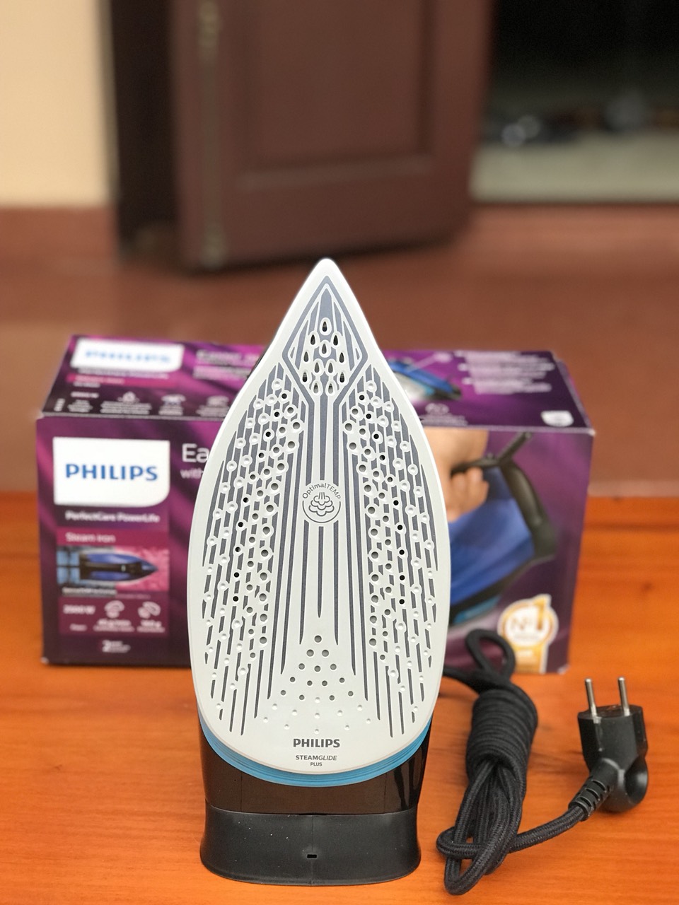 Bàn ủi Philips GC3920