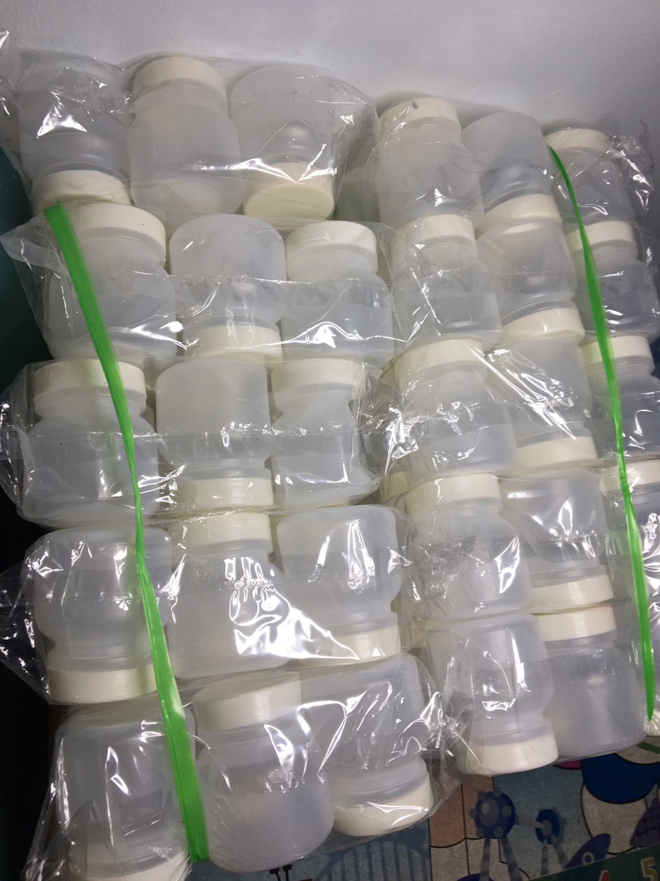 Set 120 hủ nhựa đựng sữa chua 90ml ( Miệng rộng 4cm , cao 6cm )