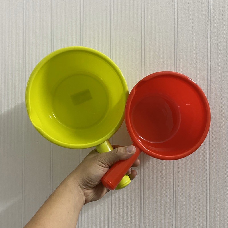 Gáo Múc Nước Nhựa Vinh Nam