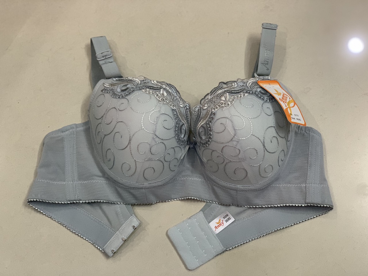 Áo Lót Nữ Mỏng Ren Thêu Big Size Có Gọng Cài Sau 3 Móc Anny 0777 – Siêu Êm, Tôn Dáng
