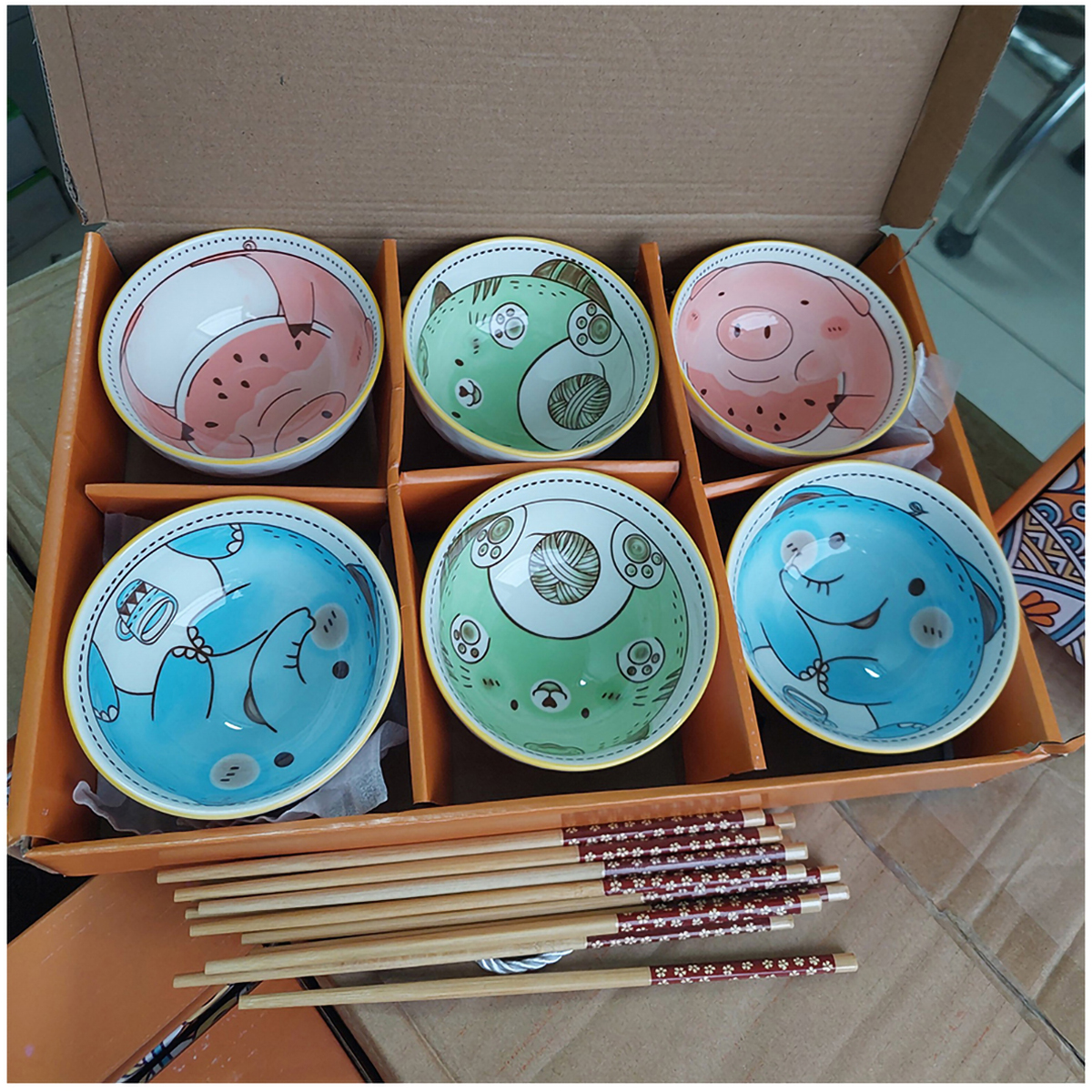 Bộ 6 Chén Đũa Có Hộp - Hình Thú
