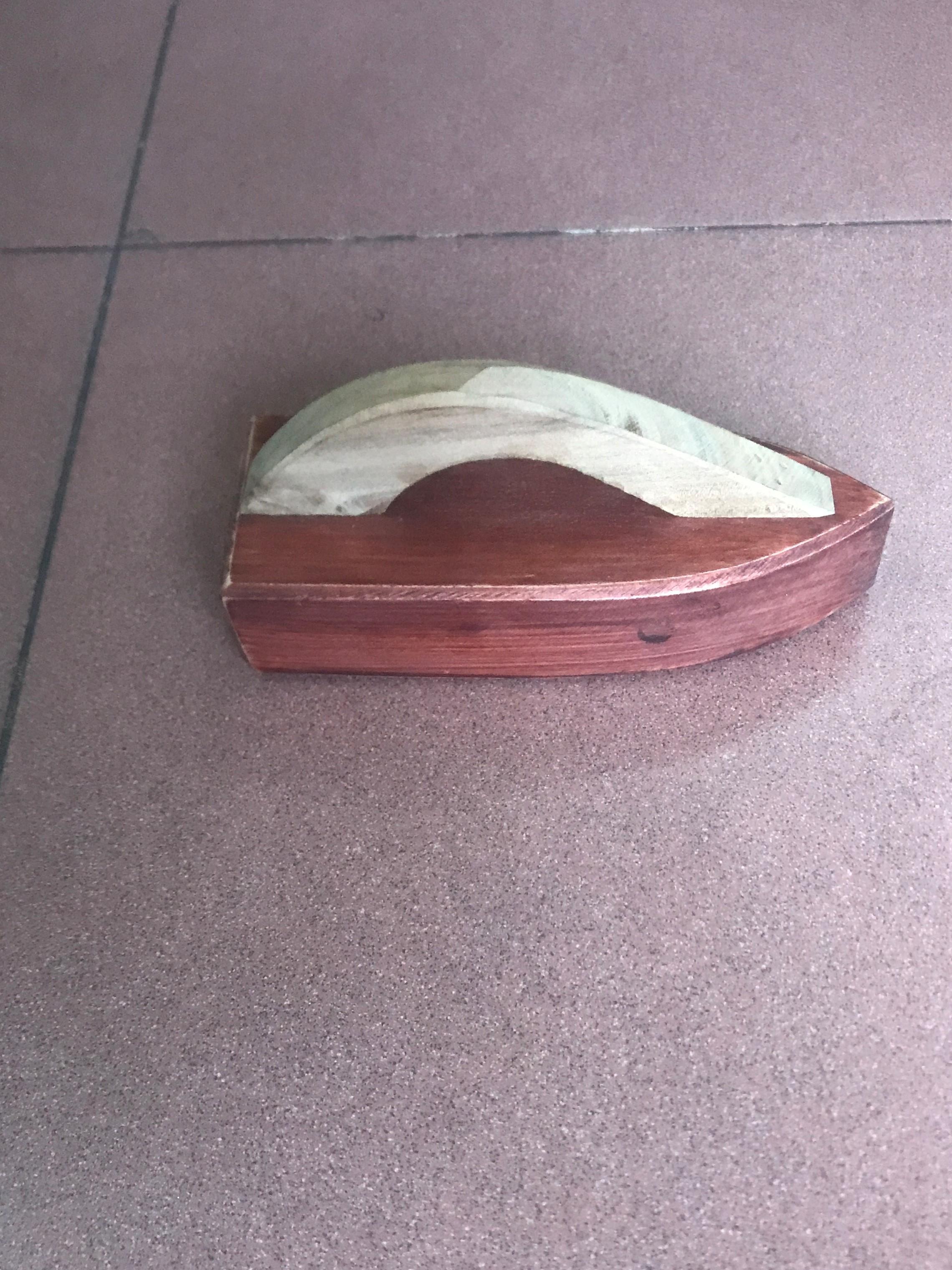 Gỗ ủi có tay cầm