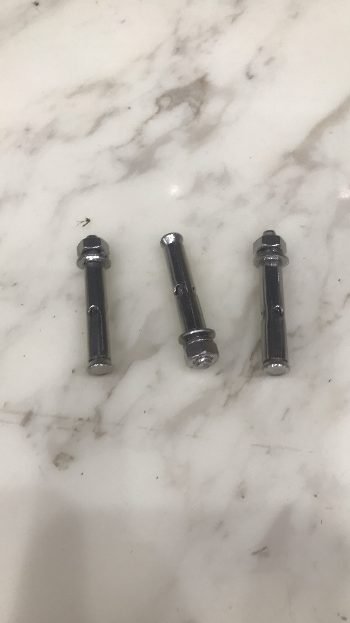 TẮC KÊ INOX 6 LI