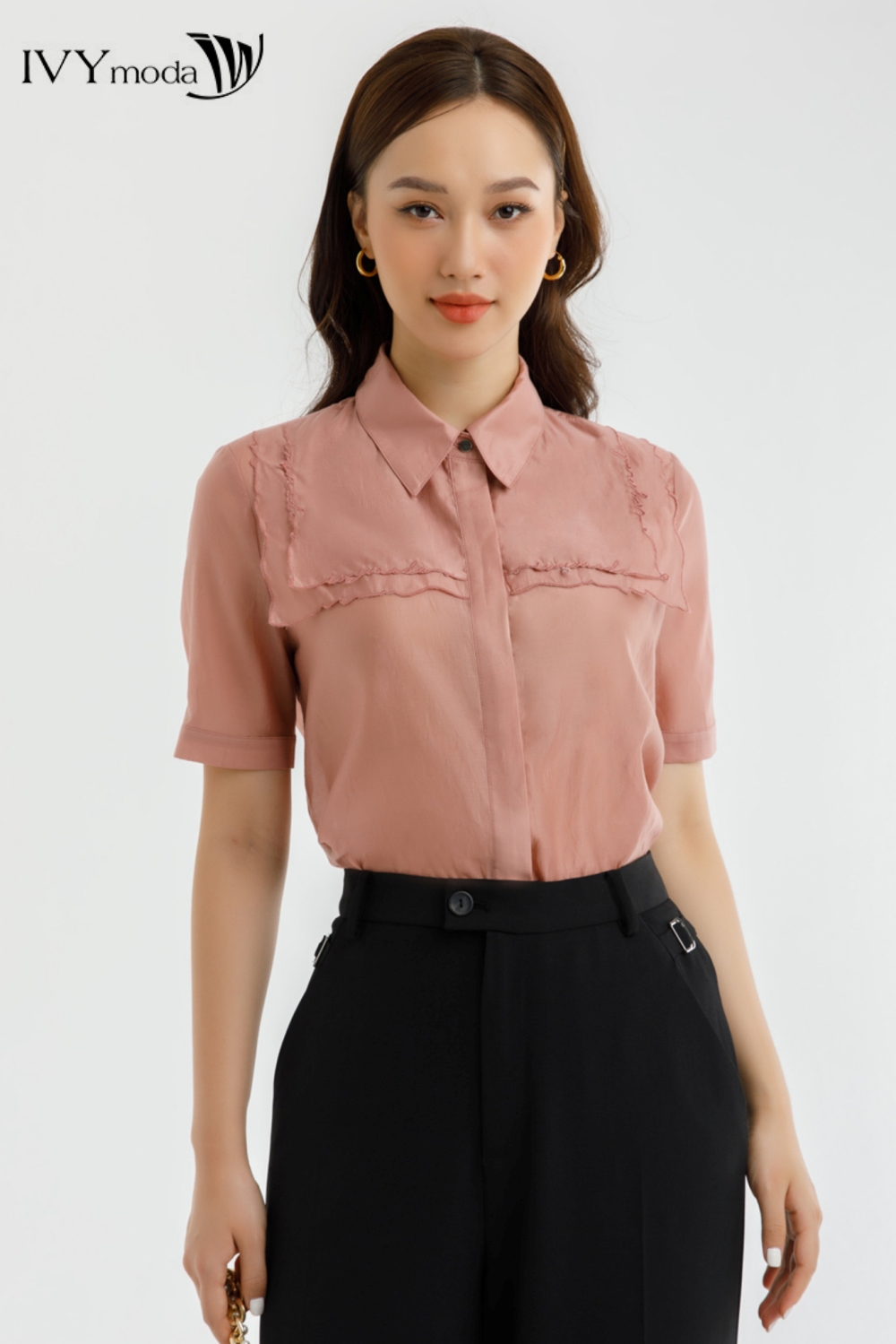 Áo sơ mi lụa thêu viền IVY moda MS 16M7643