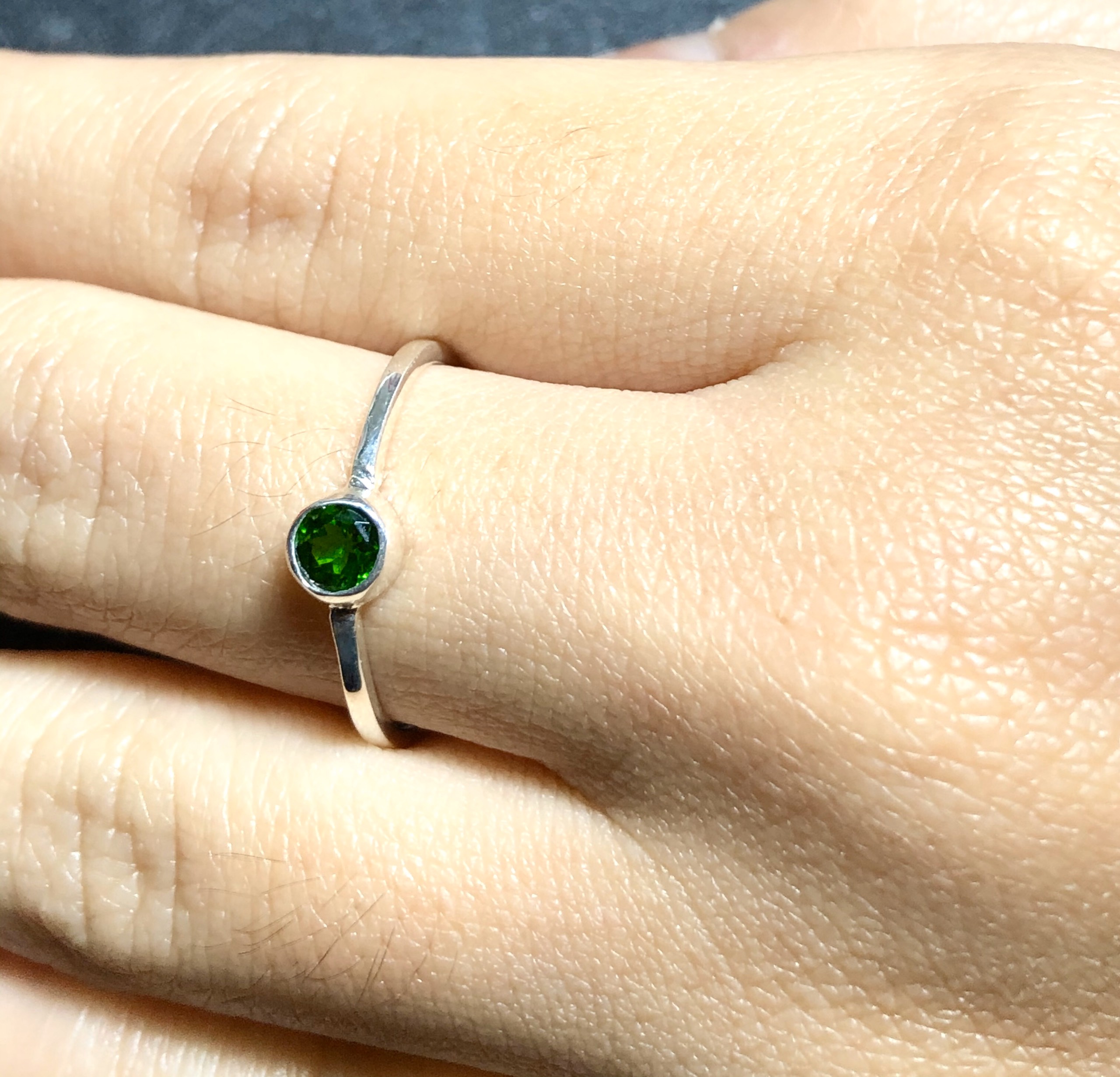 [FreeshipMAX] nhẫn bạc hạt đá diopsite size 17mm