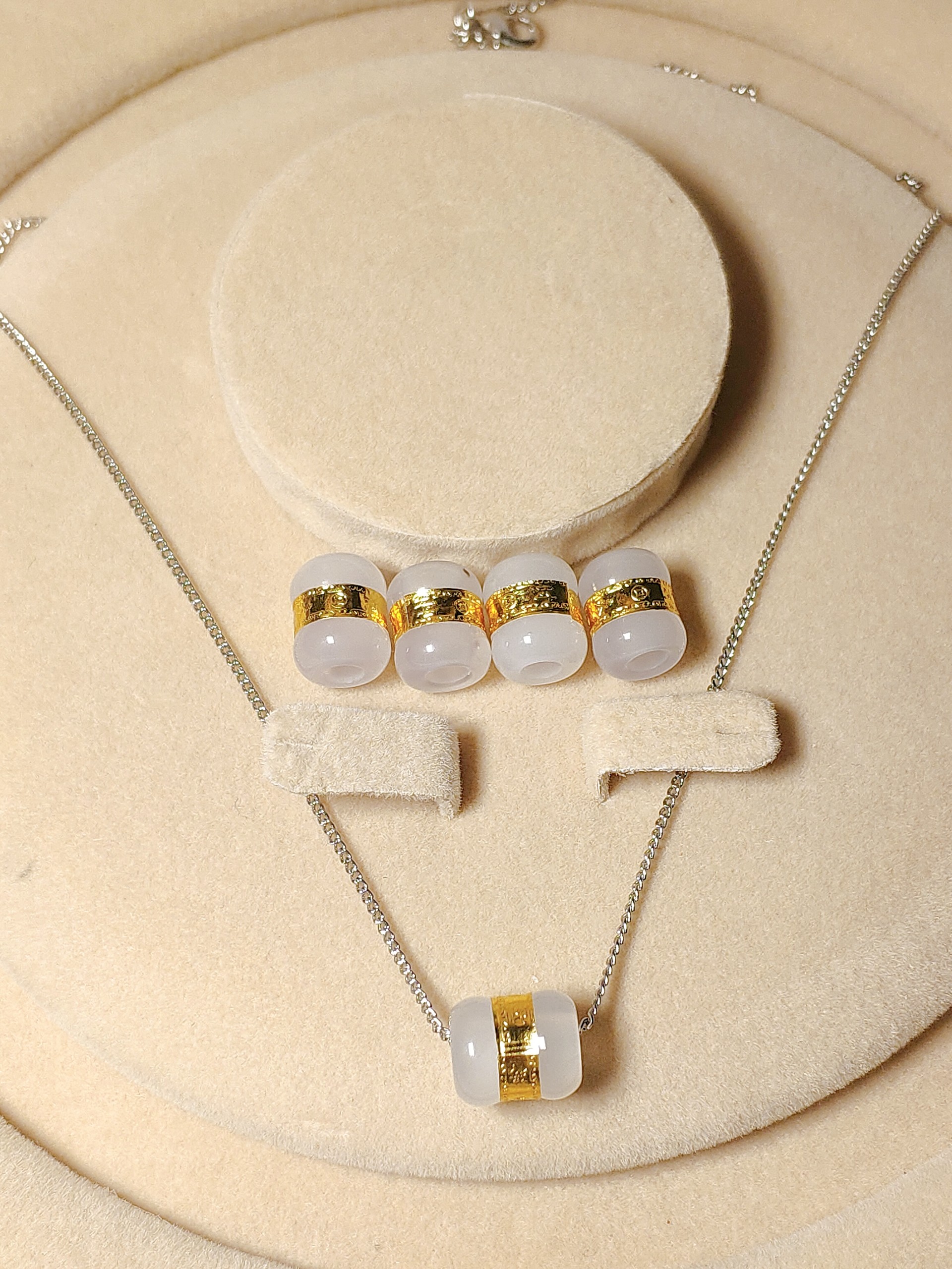 Mặt dây lu thống bạch ngọc trắng dài 1cm, tùy ý làm cổ hoặc đeo vòng tay, dành cho cả nam và nữ, mọi lứa tuổi