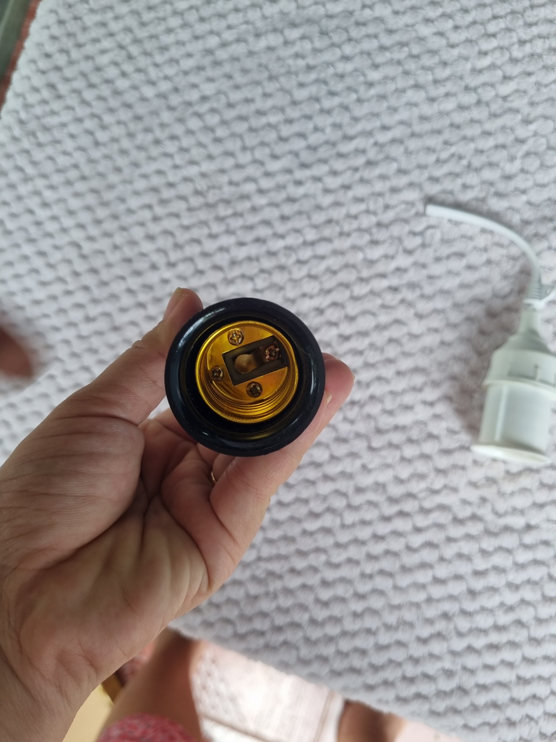 Đui đèn kín nước E27 ngoài trời