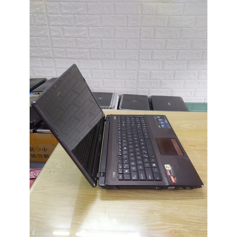 Laptop cũ Asus X53U - ổ SSD chạy cực mượt
