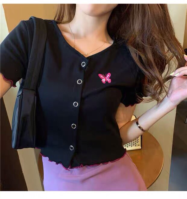 Áo croptop gân nút trước thêu hoa dễ thương TTSA0350