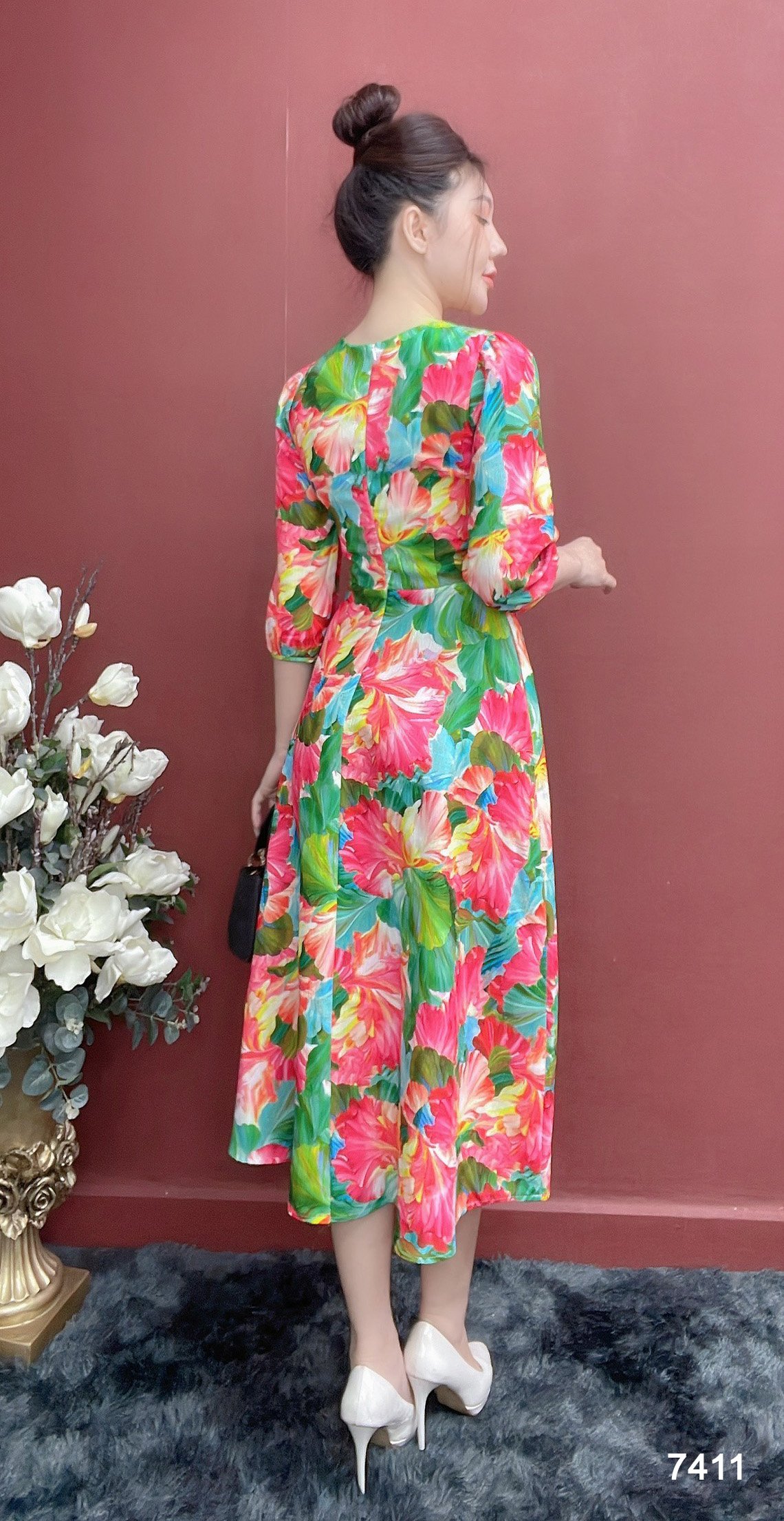Đầm EMY EM7411 Xoè Hoa Tay Lỡ