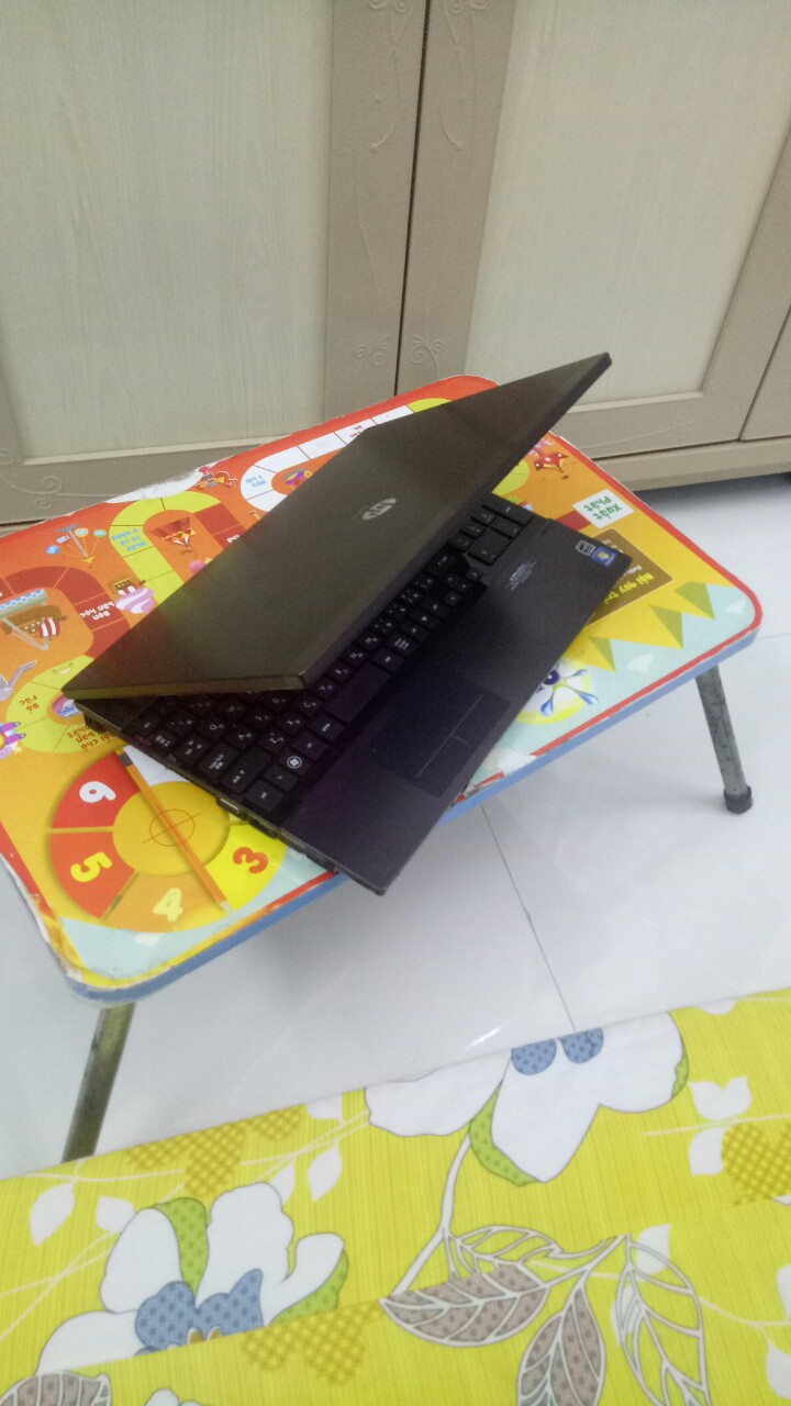 laptop HP i3 THẾ HỆ 1