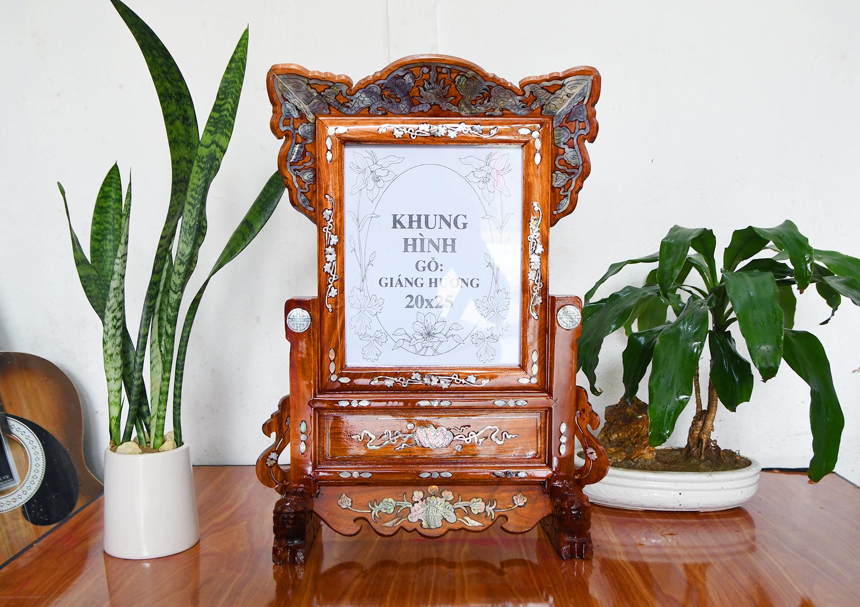 KHUNG ANH THO  20X25