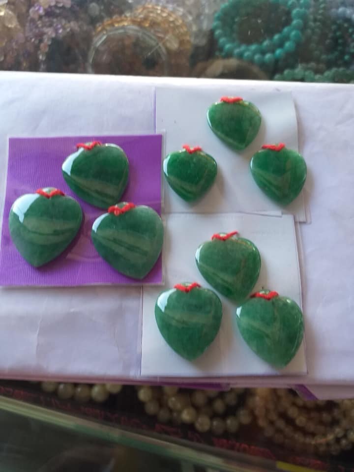 [HCM]????MẶT DÂY CHUYỀN TRÁI TIM XANH NGỌC ĐẬM ĐẸP CHẤT LIỆU ĐÁ CẨM THẠCH TỰ NHIÊN NỮ BỌC VÀNG LÊN MẶT DÂY CHUYỀN ĐEO ĐẸP LẮM Ạ CÓ 450K/1 MẶT