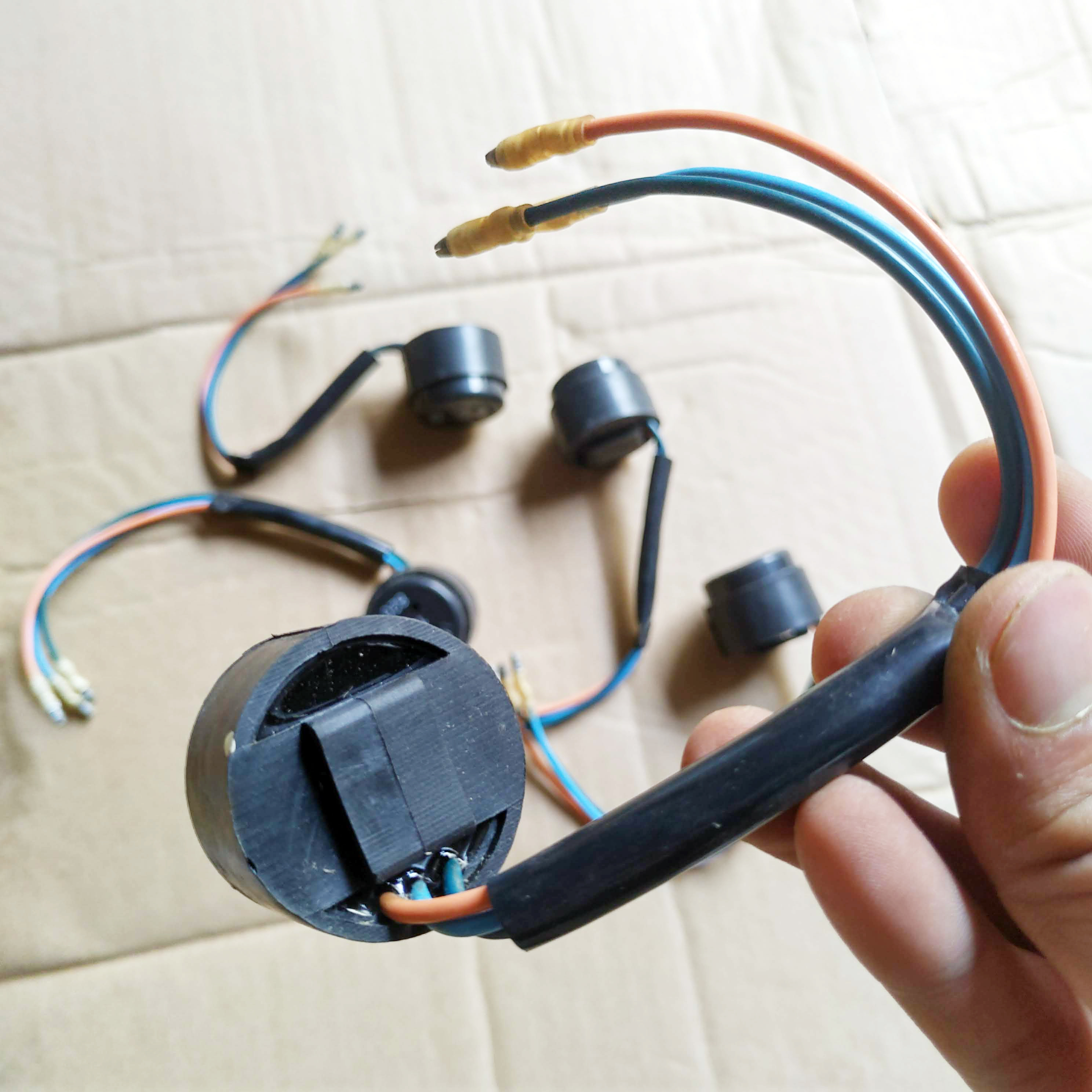 cục chớp còi xi nhan xe máy
