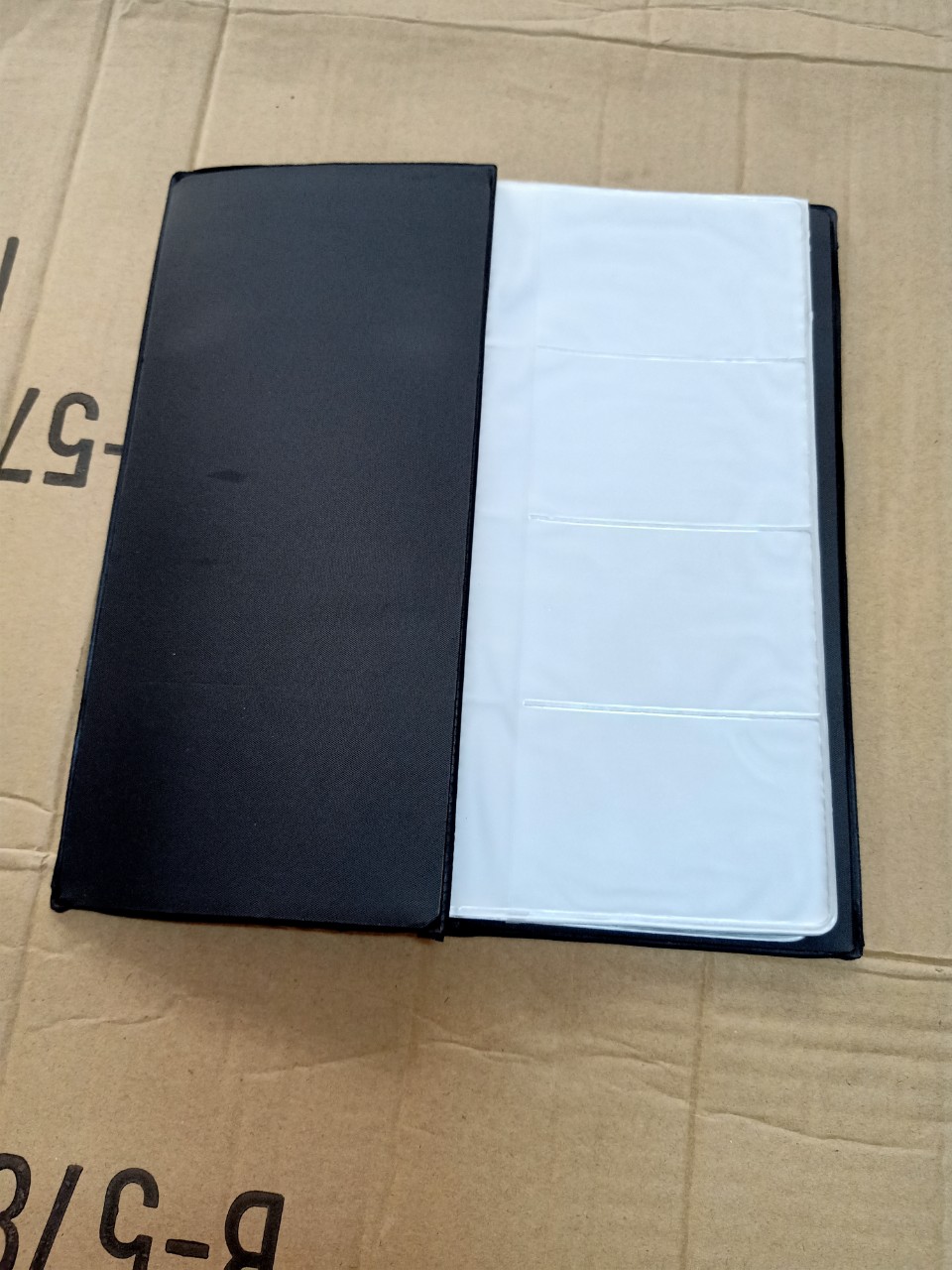 Sổ đựng namecard 120 cái gáy tròn